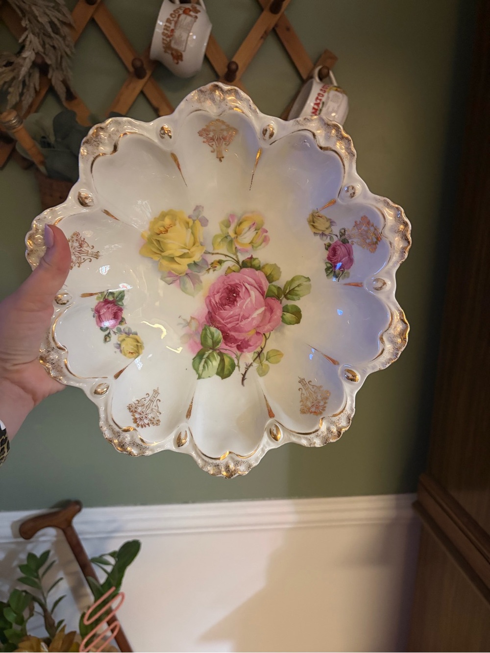 Floral Scalloped Decorative Bowl with Gold Trim